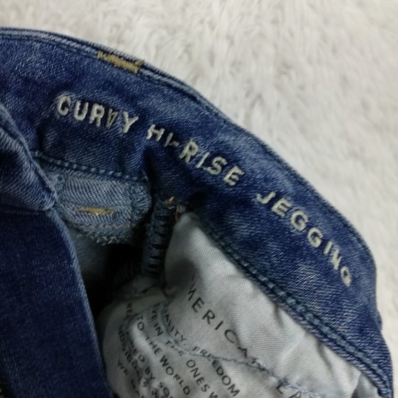 American Eagle Womens Jeans Jeggings Next Level Stretch Blue Denim Rip Short 4S - Picture 11 of 12